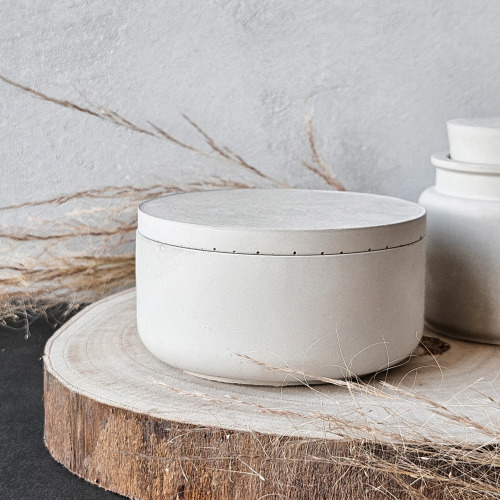 Betonová dózička Tajňačka